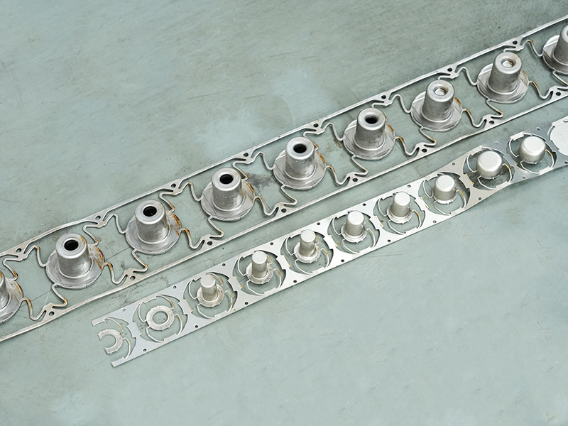 Materialstreifen und Schimmel